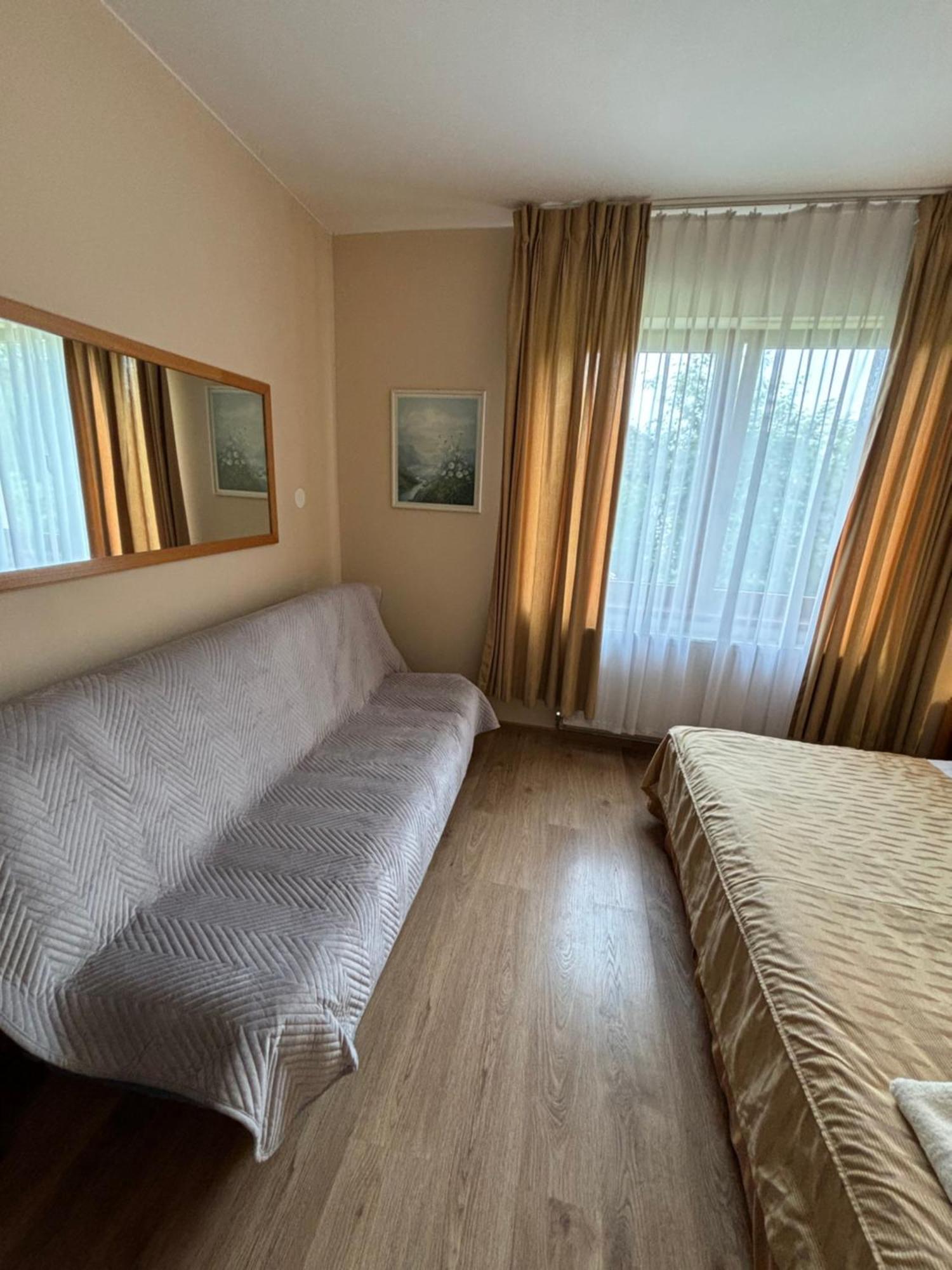 Wisniowy Sad Apartment Кудова-Здрой Екстериор снимка